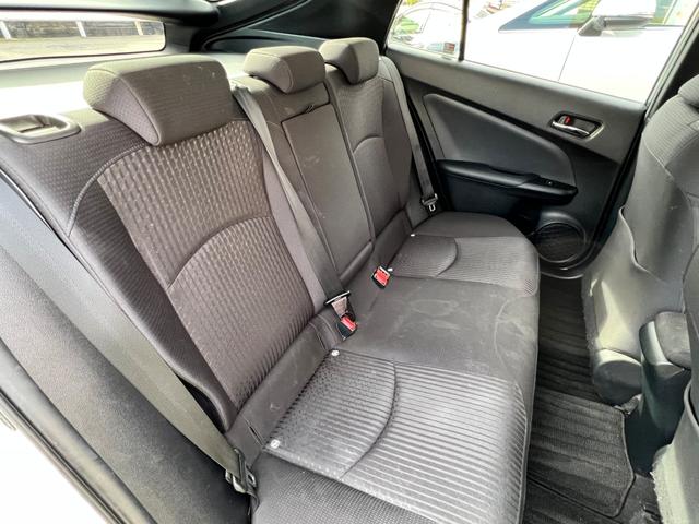 プリウス Ｓセーフティプラス　衝突軽減ブレーキ　ナビ　ＴＶ　バックカメラ　Ｂｌｕｅｔｏｏｔｈ　ＥＴＣ　ドライブレコーダー　クルーズコントロール　保証付（64枚目）