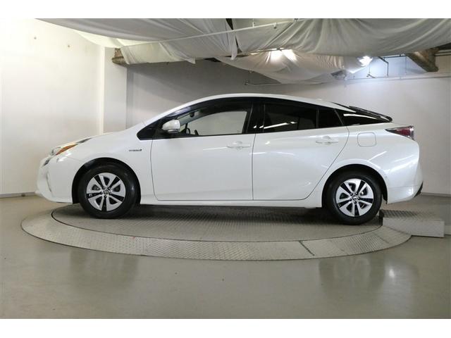 プリウス Ａ　衝突軽減ブレーキシステム　Ｂモニタ　ＬＥＤヘッド　クルーズコントロール　セキュリティー　スマートキー　パワーステアリング　ＥＴＣ　アルミホイル　オートエアコン　ＳＲＳ　ＡＢＳ　パワーウィンドウ　ＶＳＣ（4枚目）