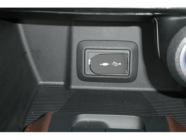 ハリアーハイブリッド Ｚ　レザーパッケージ　ナビＴＶ　ＬＥＤライト　本革　エアコン　横滑り防止　ドラレコ付　クルーズコントロール　Ｐシート　ガラスルーフ　メディアプレイヤー接続　キーレスエントリー　フルセグテレビ　アルミ　４ＷＤ　ＥＴＣ　ＡＢＳ（25枚目）