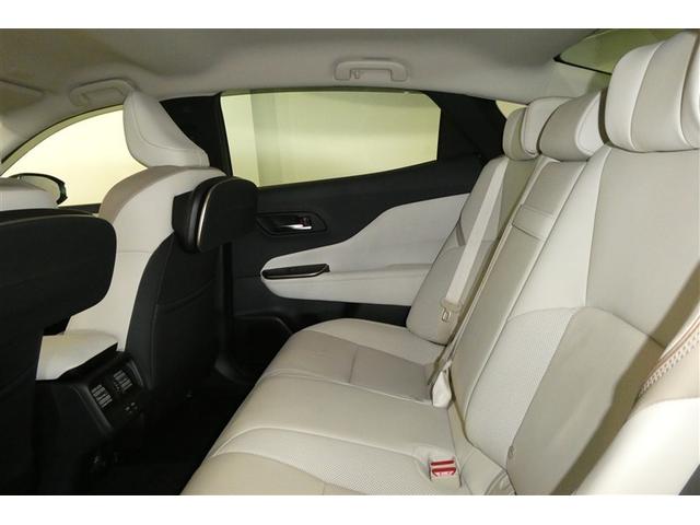 クラウンクロスオーバー Gアドバンスド・レザーパッケージ TSS レザー フルセグTV ナビTV パワーシート LEDヘッドライト クルーズコントロール Bカメラ エアロ ドライブレコーダ オートエアコン アルミホイル ETC付 横滑り防止装置 4WD(14枚目)