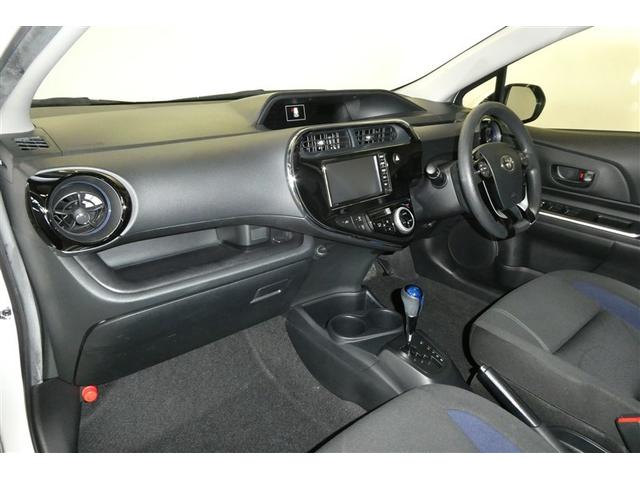 アクア Ｓ　キーレスエントリ　ドラレコ付　イモビ　ナビ＆ＴＶ　オートエアコン　デュアルエアバック　ＥＳＣ　パワーウィンドウ　ＡＵＸ端子　ＥＴＣ　ＳＲＳ　ワンセグＴＶ　パワーステアリング　ＡＢＳ　メモリーナビ（11枚目）