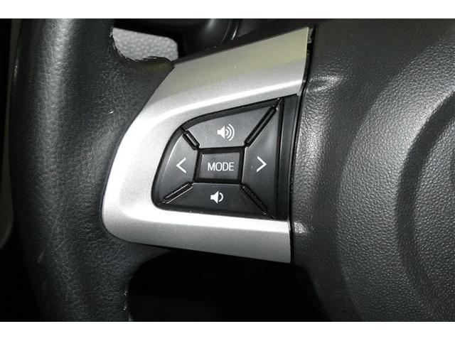 ステアリングスイッチでボリュームやチャンネル切り替え等オーディオ操作もラクラク！