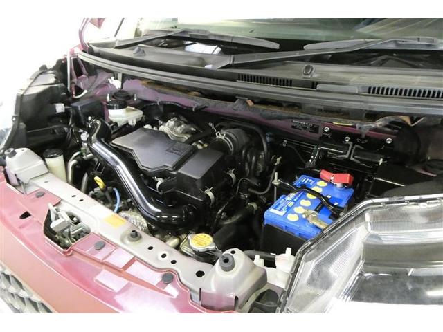 エンジンルームもしっかり洗浄！まるごとクリーニングにより内装のルームクリーンと外装のボディクリーンを実施。車をリフレッシュ！