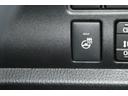 ステアリングヒーターはスイッチを押すとすぐにハンドルが温かくなります。快適です!