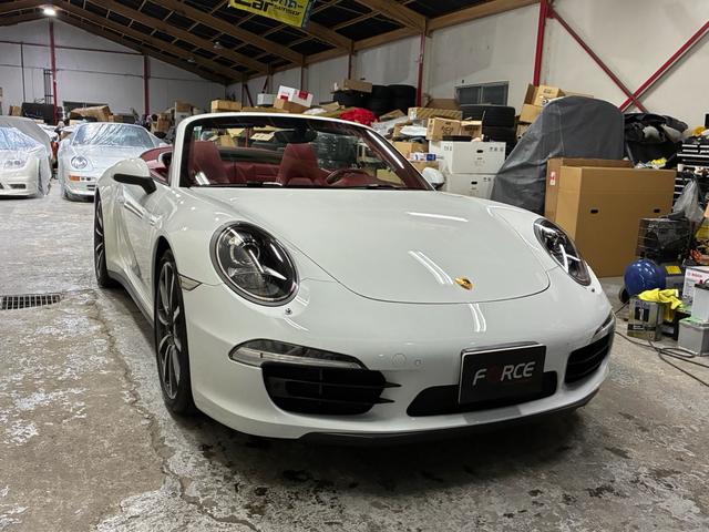 911 911カレラ4S カブリオレ 左ハンドル スポーツクロノ スポーツエキゾースト BOSE 20AWクラシックデザイン 赤革シート(4枚目)