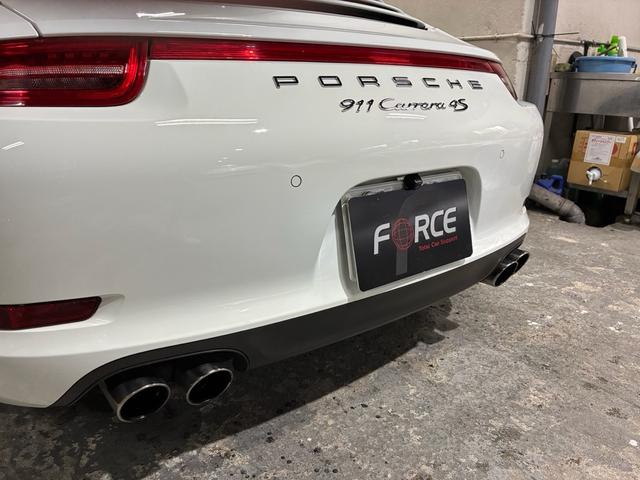 911 911カレラ4S カブリオレ 左ハンドル スポーツクロノ スポーツエキゾースト BOSE 20AWクラシックデザイン 赤革シート(10枚目)