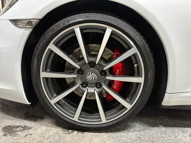 911 911カレラ4S カブリオレ 左ハンドル スポーツクロノ スポーツエキゾースト BOSE 20AWクラシックデザイン 赤革シート(12枚目)