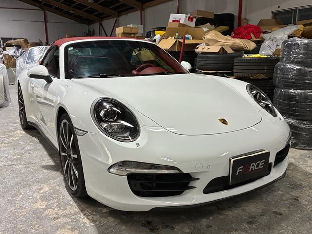 911 911カレラ4S カブリオレ 左ハンドル スポーツクロノ スポーツエキゾースト BOSE 20AWクラシックデザイン 赤革シート(13枚目)