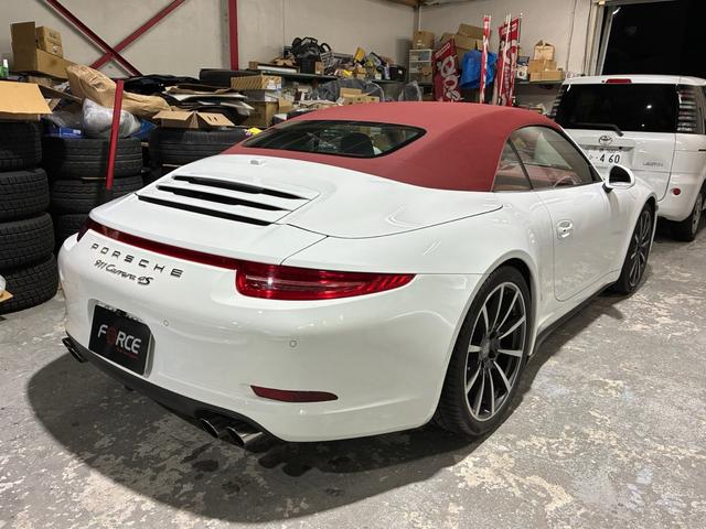 911 911カレラ4S カブリオレ 左ハンドル スポーツクロノ スポーツエキゾースト BOSE 20AWクラシックデザイン 赤革シート(16枚目)