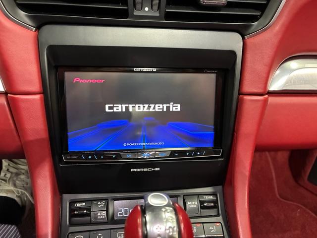 911 911カレラ4S カブリオレ 左ハンドル スポーツクロノ スポーツエキゾースト BOSE 20AWクラシックデザイン 赤革シート(28枚目)