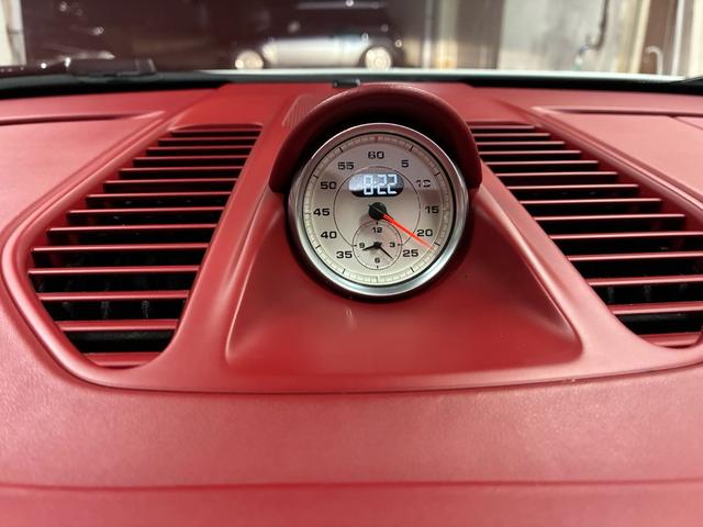 911 911カレラ4S カブリオレ 左ハンドル スポーツクロノ スポーツエキゾースト BOSE 20AWクラシックデザイン 赤革シート(29枚目)