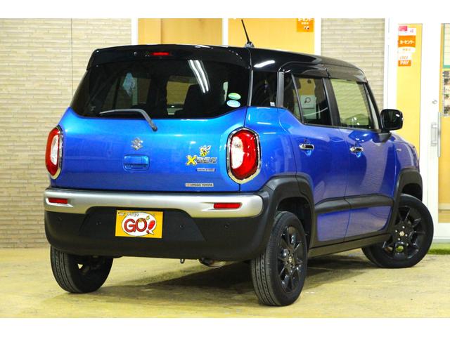 �l�C�̃X�Y�L�E�N���X�r�[�B���I�ȃu���[×�u���b�N�̃c�[�g���J���[���ڂ��������ł��B�R���p�N�g�Ȃ��玺���͍L���A���E���ǍD�ŉ^�]���₷�����B�X��肩��A�E�g�h�A�܂ŕ��L�����􂵂܂��B