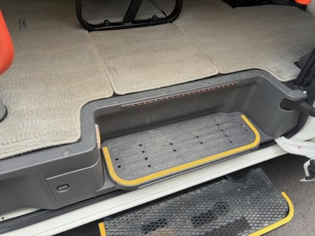 ＮＶ３５０キャラバンワゴン ＧＸ　送迎（１０人乗り）・ＬＥＤヘッドランプ＆テールランプ・アラウンドビューモニター・オートスライド・オートステップ・スマートキー・ナビ・ＴＶ・ＥＴＣ・リアエアコン・リアヒーター（35枚目）