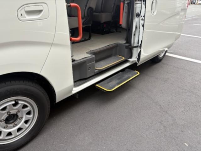 ＮＶ３５０キャラバンワゴン ＧＸ　送迎（１０人乗り）・ＬＥＤヘッドランプ＆テールランプ・アラウンドビューモニター・オートスライド・オートステップ・スマートキー・ナビ・ＴＶ・ＥＴＣ・リアエアコン・リアヒーター（49枚目）