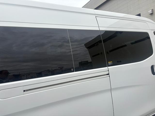 NV350キャラバンバン スーパーロングDXターボ リフター付き・ディーゼルターボ・エマージェンシーブレーキ・リモコンキー・ナビ・TV・ETC・バックカメラ・ドラレコ・フィルム貼り・(12枚目)