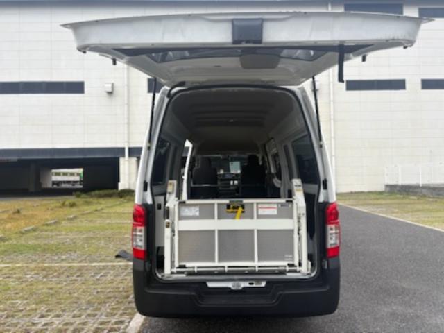 NV350キャラバンバン スーパーロングDXターボ リフター付き・ディーゼルターボ・エマージェンシーブレーキ・リモコンキー・ナビ・TV・ETC・バックカメラ・ドラレコ・フィルム貼り・(45枚目)