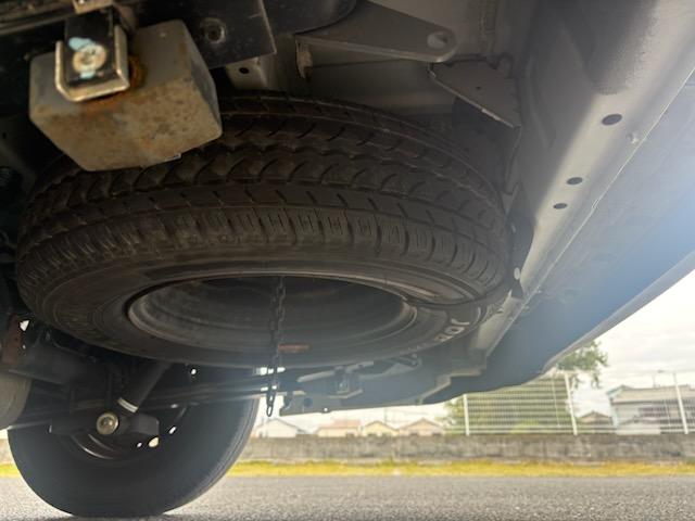 NV350キャラバンバン スーパーロングDXターボ リフター付き・ディーゼルターボ・エマージェンシーブレーキ・リモコンキー・ナビ・TV・ETC・バックカメラ・ドラレコ・フィルム貼り・(68枚目)