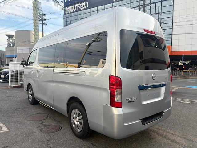 NV350キャラバンバン スーパーロング・リアエアコン・リアヒーター・バックカメラ・ディスプレイオーディオ・Bluetooth・ETC・電動スライドステップ・フォグランプ・カラードドアハンドル・フローロングマット(6枚目)