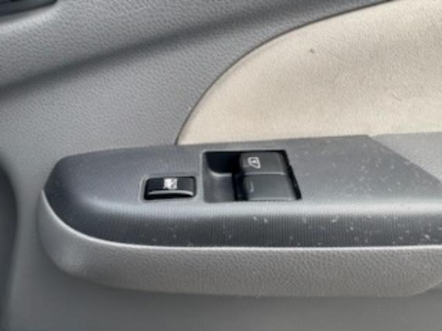 NV350キャラバンバン スーパーロング・リアエアコン・リアヒーター・バックカメラ・ディスプレイオーディオ・Bluetooth・ETC・電動スライドステップ・フォグランプ・カラードドアハンドル・フローロングマット(17枚目)