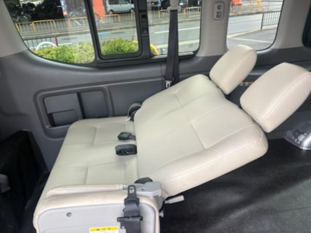 NV350キャラバンバン スーパーロング・リアエアコン・リアヒーター・バックカメラ・ディスプレイオーディオ・Bluetooth・ETC・電動スライドステップ・フォグランプ・カラードドアハンドル・フローロングマット(19枚目)