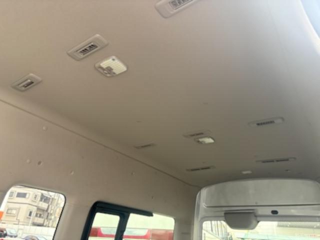 NV350キャラバンバン スーパーロング・リアエアコン・リアヒーター・バックカメラ・ディスプレイオーディオ・Bluetooth・ETC・電動スライドステップ・フォグランプ・カラードドアハンドル・フローロングマット(29枚目)