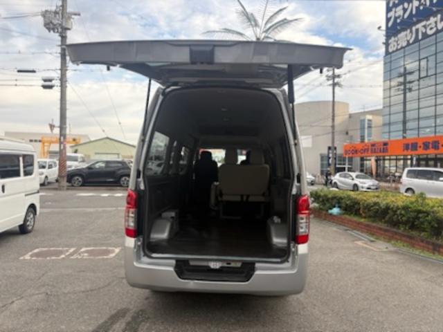 NV350キャラバンバン スーパーロング・リアエアコン・リアヒーター・バックカメラ・ディスプレイオーディオ・Bluetooth・ETC・電動スライドステップ・フォグランプ・カラードドアハンドル・フローロングマット(33枚目)