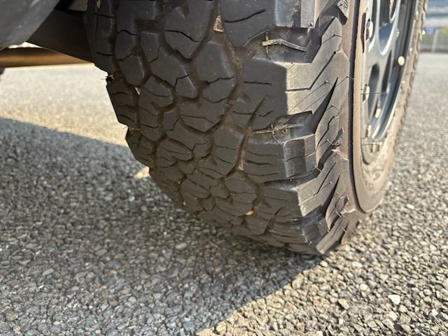 ジープ・レネゲード リミテッド 本革シート・パワーシート(左右)・オートエアコン・ガラスサンルーフ・16AW・ナビTV(8インチ)・バックカメラ・ETC・シートヒーター・クルーズコントロール・(17枚目)