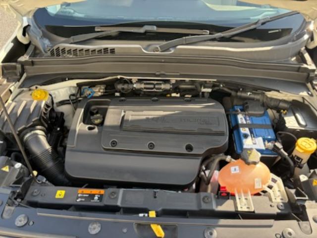 ジープ・レネゲード リミテッド 本革シート・パワーシート(左右)・オートエアコン・ガラスサンルーフ・16AW・ナビTV(8インチ)・バックカメラ・ETC・シートヒーター・クルーズコントロール・(56枚目)