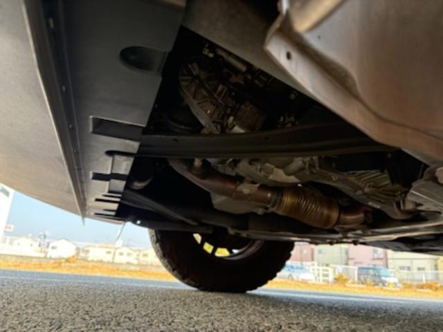 ジープ・レネゲード リミテッド 本革シート・パワーシート(左右)・オートエアコン・ガラスサンルーフ・16AW・ナビTV(8インチ)・バックカメラ・ETC・シートヒーター・クルーズコントロール・(57枚目)