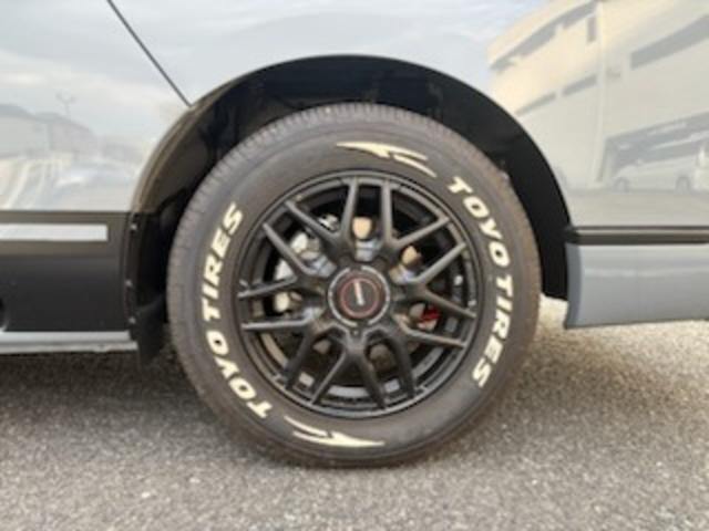 キャラバン グランドプレミアムGX ベッドキットシステム・サイドオーニング・ステアリングスイッチ(クルコン)・ローダウン・ショック・スタビ・16AW・Sマフラー・ナビTV(9インチ)・フリックダウン・スピーカー・Sコンシール・Sキャビ(11枚目)