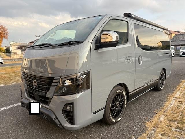 キャラバン グランドプレミアムGX ベッドキットシステム・サイドオーニング・ステアリングスイッチ(クルコン)・ローダウン・ショック・スタビ・16AW・Sマフラー・ナビTV(9インチ)・フリックダウン・スピーカー・Sコンシール・Sキャビ(14枚目)