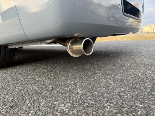 キャラバン グランドプレミアムGX ベッドキットシステム・サイドオーニング・ステアリングスイッチ(クルコン)・ローダウン・ショック・スタビ・16AW・Sマフラー・ナビTV(9インチ)・フリックダウン・スピーカー・Sコンシール・Sキャビ(15枚目)