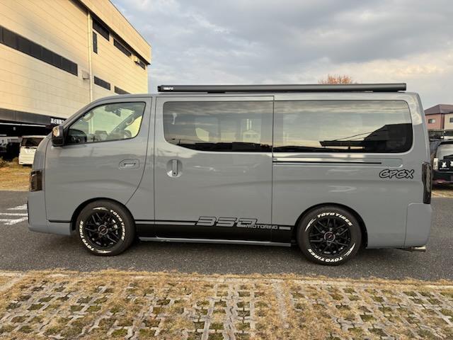 キャラバン グランドプレミアムGX ベッドキットシステム・サイドオーニング・ステアリングスイッチ(クルコン)・ローダウン・ショック・スタビ・16AW・Sマフラー・ナビTV(9インチ)・フリックダウン・スピーカー・Sコンシール・Sキャビ(16枚目)