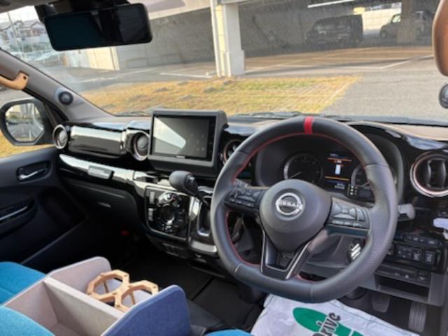 キャラバン グランドプレミアムGX ベッドキットシステム・サイドオーニング・ステアリングスイッチ(クルコン)・ローダウン・ショック・スタビ・16AW・Sマフラー・ナビTV(9インチ)・フリックダウン・スピーカー・Sコンシール・Sキャビ(20枚目)