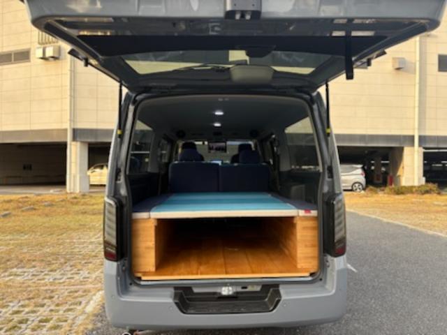 キャラバン グランドプレミアムGX ベッドキットシステム・サイドオーニング・ステアリングスイッチ(クルコン)・ローダウン・ショック・スタビ・16AW・Sマフラー・ナビTV(9インチ)・フリックダウン・スピーカー・Sコンシール・Sキャビ(36枚目)