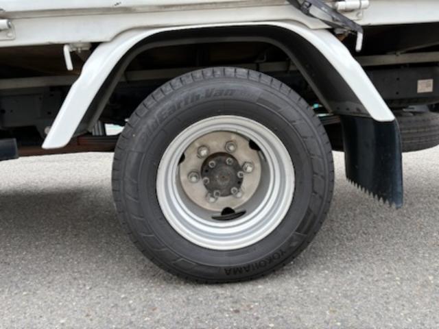 アトラストラック ロングスーパーローＤＸ　幌車・木製荷台・Ｗタイヤ・荷台寸法（長さ４．３ｍ・幅１．７８ｍ・高さ２．１８ｍ）・ＥＭＳ・フォグランプ・Ｐ／Ｗ・ナビ・バックカメラ・ＥＴＣ・ディーゼルターボ・Ａ／Ｔ（12枚目）