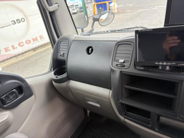 アトラストラック ロングスーパーローＤＸ　幌車・木製荷台・Ｗタイヤ・荷台寸法（長さ４．３ｍ・幅１．７８ｍ・高さ２．１８ｍ）・ＥＭＳ・フォグランプ・Ｐ／Ｗ・ナビ・バックカメラ・ＥＴＣ・ディーゼルターボ・Ａ／Ｔ（18枚目）