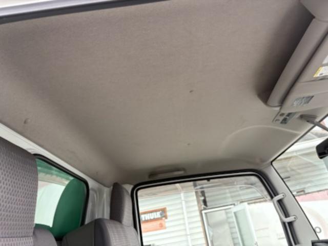 アトラストラック ロングスーパーローＤＸ　幌車・木製荷台・Ｗタイヤ・荷台寸法（長さ４．３ｍ・幅１．７８ｍ・高さ２．１８ｍ）・ＥＭＳ・フォグランプ・Ｐ／Ｗ・ナビ・バックカメラ・ＥＴＣ・ディーゼルターボ・Ａ／Ｔ（35枚目）