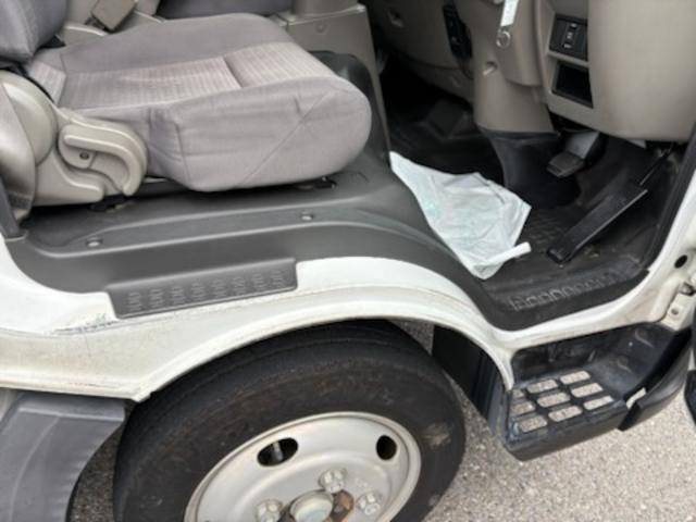 アトラストラック ロングスーパーローＤＸ　幌車・木製荷台・Ｗタイヤ・荷台寸法（長さ４．３ｍ・幅１．７８ｍ・高さ２．１８ｍ）・ＥＭＳ・フォグランプ・Ｐ／Ｗ・ナビ・バックカメラ・ＥＴＣ・ディーゼルターボ・Ａ／Ｔ（37枚目）