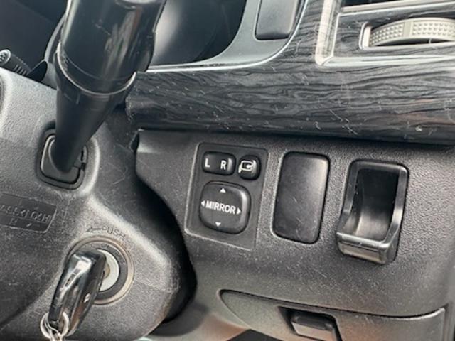 ハイエースバン ＳロングワイドＤＸ　ＧＬパッケージ　キャンピング車・ＲＥＶＯシート・ベッドシステム・ルーフラック・シンク流し台・ルーフ換気扇・ＴＶ・ナビ・バックカメラ・Ｒモニター・テーブル・網戸・１５ＡＷ（18枚目）