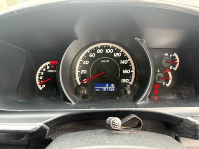 ハイエースバン ＳロングワイドＤＸ　ＧＬパッケージ　キャンピング車・ＲＥＶＯシート・ベッドシステム・ルーフラック・シンク流し台・ルーフ換気扇・ＴＶ・ナビ・バックカメラ・Ｒモニター・テーブル・網戸・１５ＡＷ（20枚目）