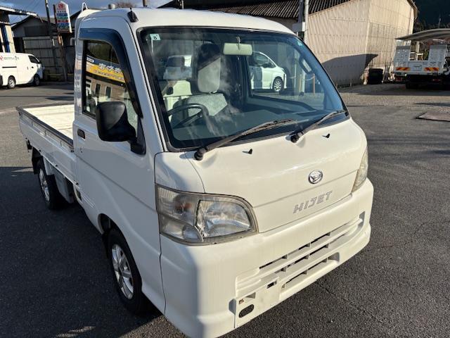 ハイゼットトラック スペシャル　４ＷＤ　エアコン　パワステ　５速ミッション（3枚目）