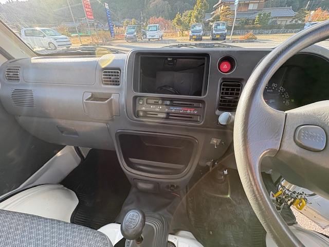ハイゼットトラック スペシャル　４ＷＤ　エアコン　パワステ　５速ミッション（10枚目）