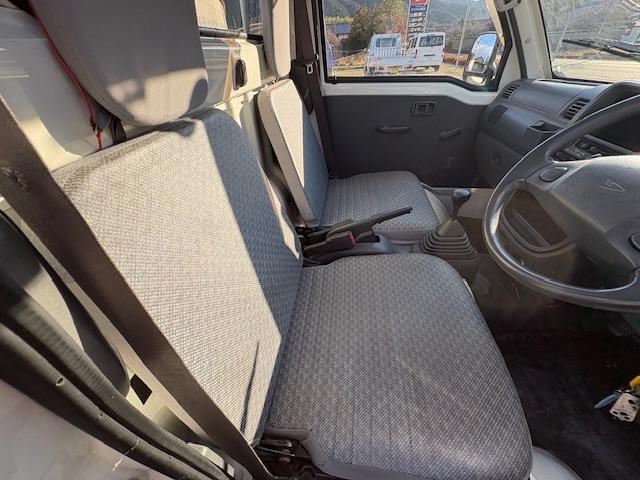 ハイゼットトラック スペシャル　４ＷＤ　エアコン　パワステ　５速ミッション（16枚目）