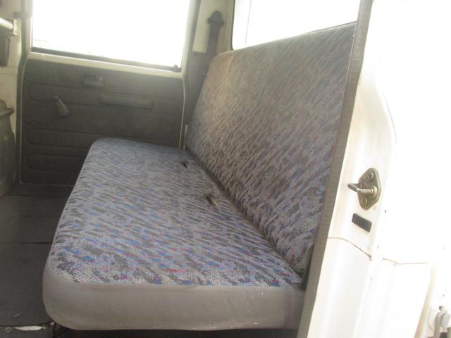 エルフトラック Wキャブ Wキャブトラック ダブルキャブトラック ディーゼル バックカメラ 後部障害物センサー ドライブレコーダー 6人乗り 5速マニュアル DPF無 積載量1.75トン(20枚目)