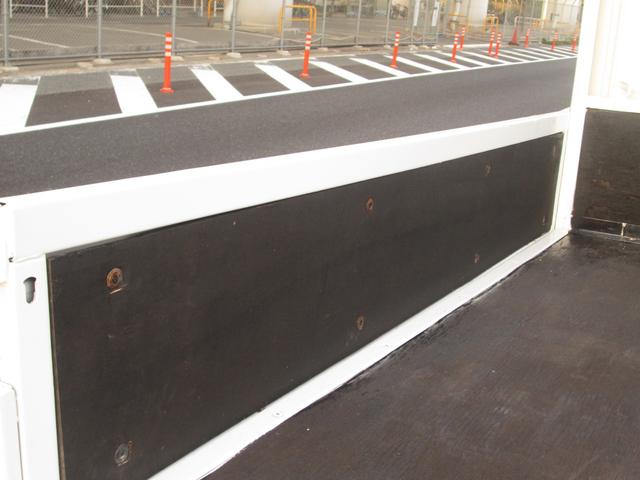 エルフトラック Wキャブ Wキャブトラック ダブルキャブトラック ディーゼル バックカメラ 後部障害物センサー ドライブレコーダー 6人乗り 5速マニュアル DPF無 積載量1.75トン(38枚目)