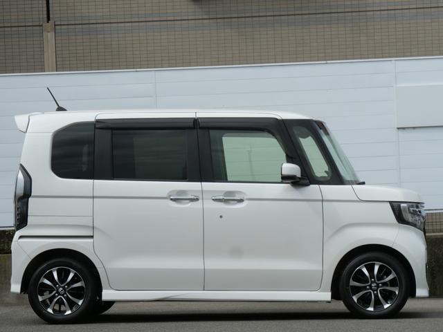 Ｎ－ＢＯＸカスタム Ｇ・Ｌホンダセンシング　ワンオーナー　【いまコレ＋】新品マット　ホンダセンシング　８インチナビ　バックカメラ　ＥＴＣ　大型ルーフコンソール　左側電動スライド　ＬＥＤヘッドライト　ＬＥＤフォグ　オートハイビーム　新品タイヤ（8枚目）