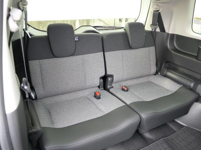 フリード e:HEVエアーEX 登録済未使用車 【いまコレ+】新品ナビ、新品マット ホンダセンシング 9インチナビ バックカメラ ETC2.0 2列目USB充電器 両側電動スライド シートヒーター 電子パーキング LEDヘッドライト(17枚目)