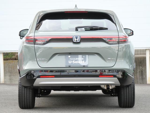 ヴェゼル e:HEVZ デモカー ホンダセンシング 9インチナビ バックカメラ USB充電 ワイヤレス充電器 ETC2.0 シートヒーター ハンドルヒーター 電子パーキング 減速セレクター LEDヘッドライト 障害物センサー(5枚目)