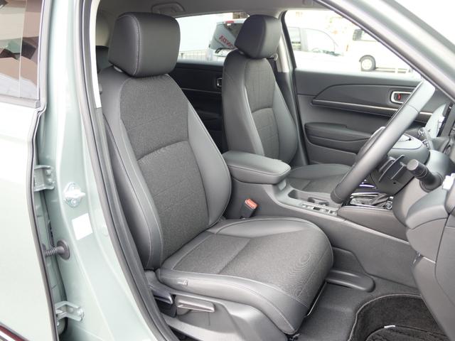 ヴェゼル e:HEVZ デモカー ホンダセンシング 9インチナビ バックカメラ USB充電 ワイヤレス充電器 ETC2.0 シートヒーター ハンドルヒーター 電子パーキング 減速セレクター LEDヘッドライト 障害物センサー(14枚目)